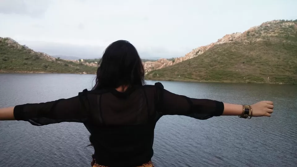 Photo of Badi Madar Lake, Udaipur, Rajasthan, India by Rishika Jain