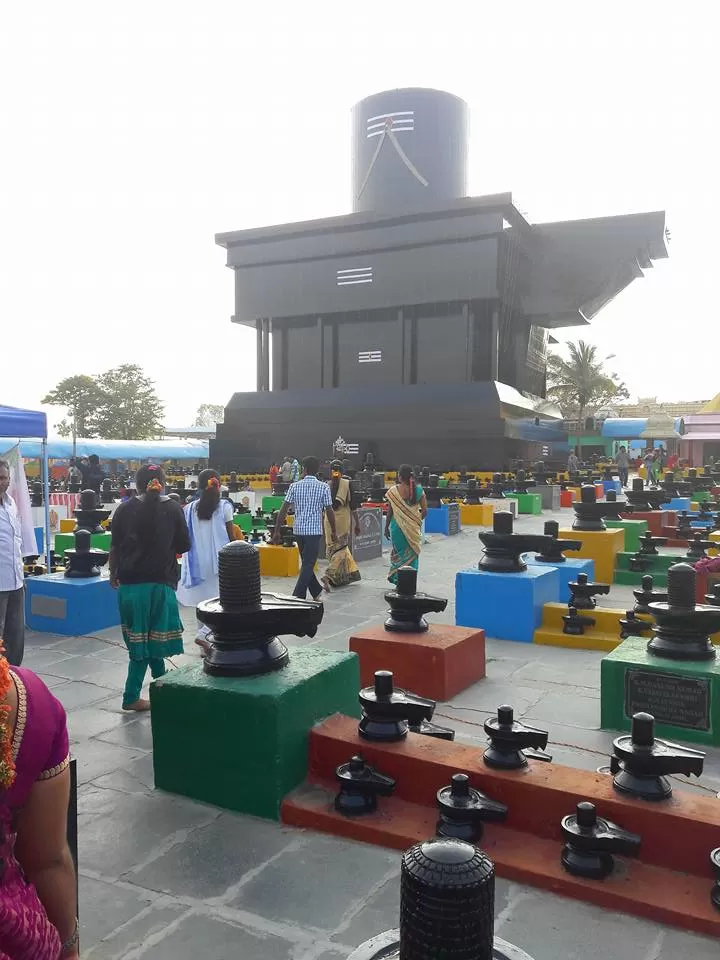 Photo of Kotilingeshwara Temple, Ghattakamadenahalli, Karnataka, India by Nishtha Kumar