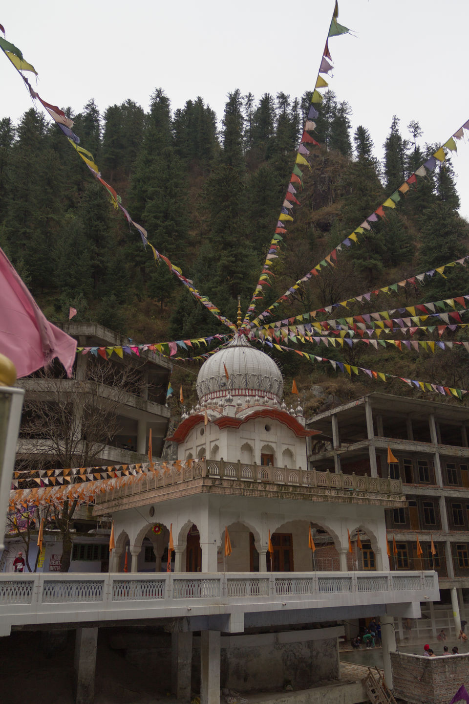 Photo of Kasol Bagpacking for "HAPPINESS" in Chilly Winters 8/11 by Ash Kapoor
