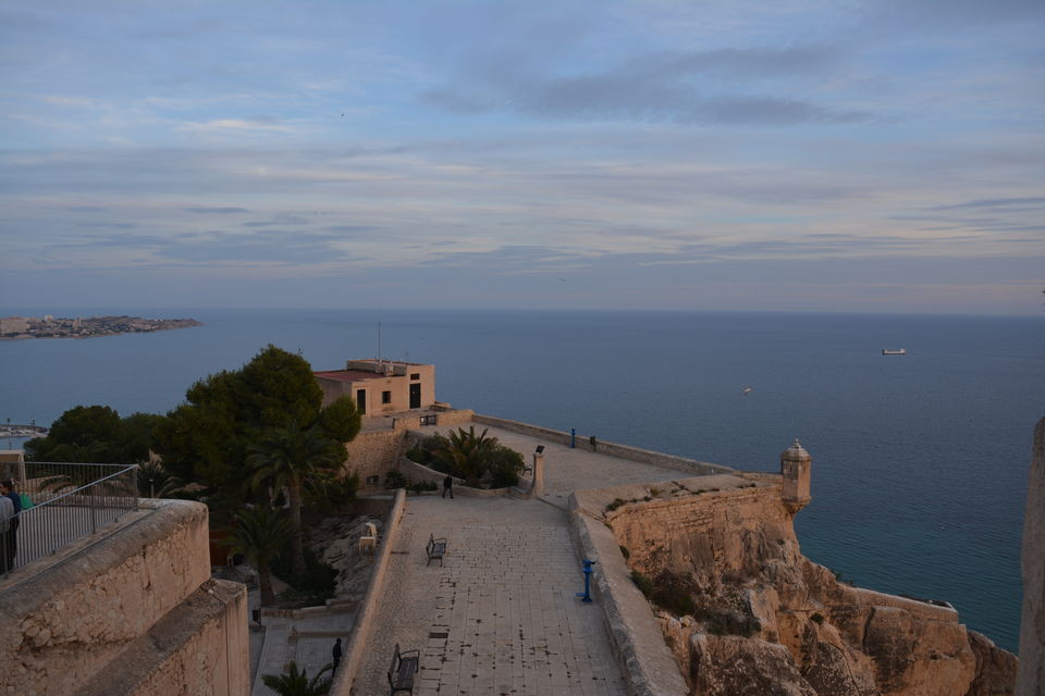Photo of Santa Bárbara Castle, Alicante, Spain by Priyank Aggarwal