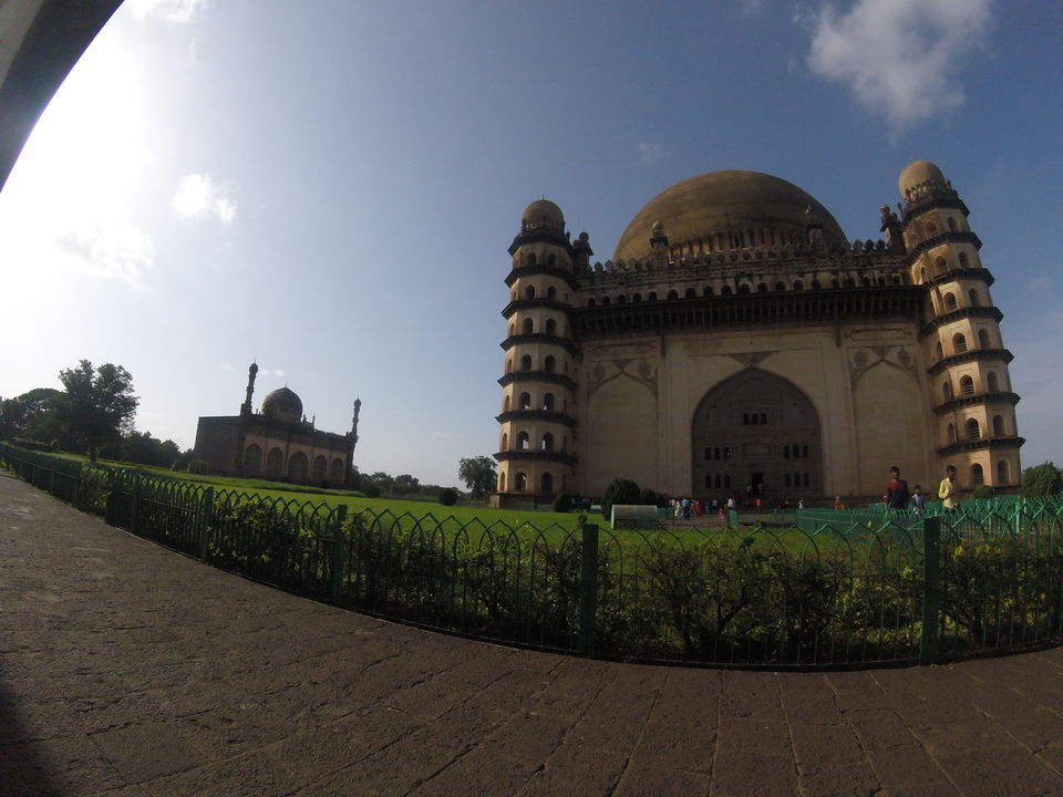 Photo of Gol Gumbaz, Vijayapura, Karnataka, India by Kishore Singh Fartiyal