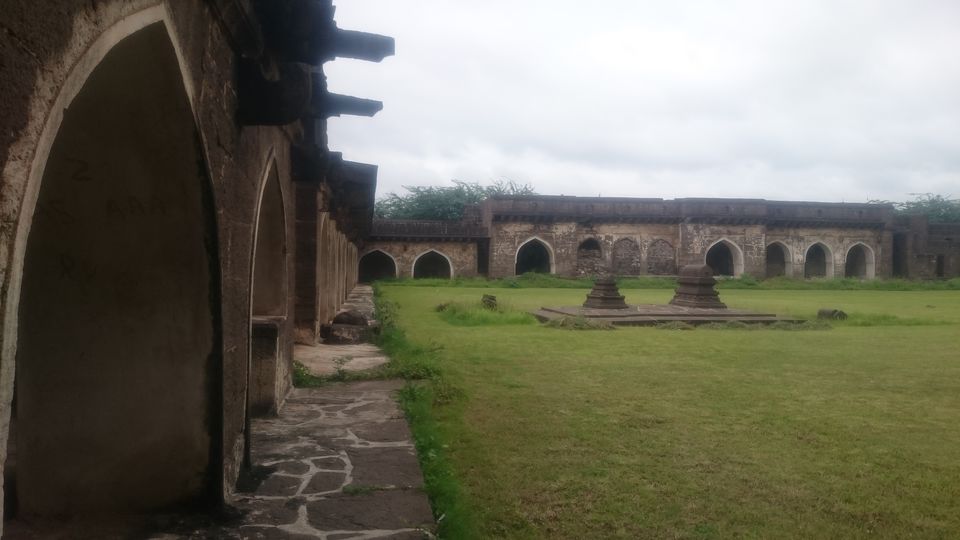 Photo of Ibrahim Rauza Masjid, Shastri Nagar, Vijayapura, Karnataka, India by Kishore Singh Fartiyal