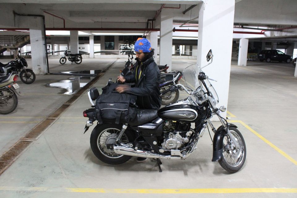 Photo of 2 > 4, traveling alone through Western India: Day 1, starting off by Kishore Singh Fartiyal
