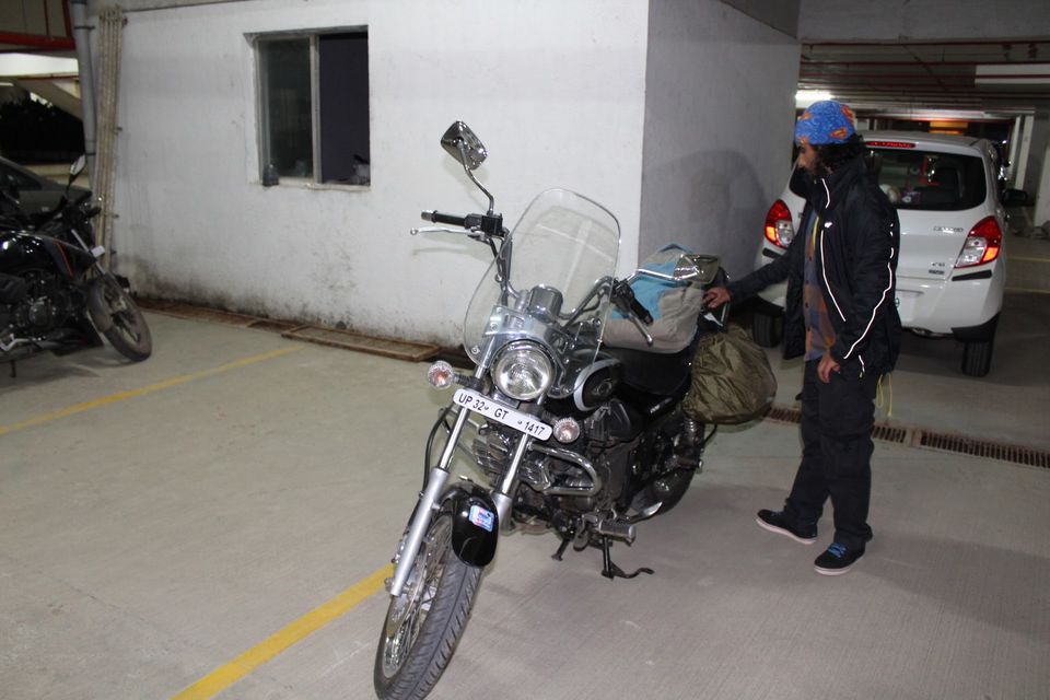 Photo of 2 > 4, traveling alone through Western India: Day 1, starting off by Kishore Singh Fartiyal