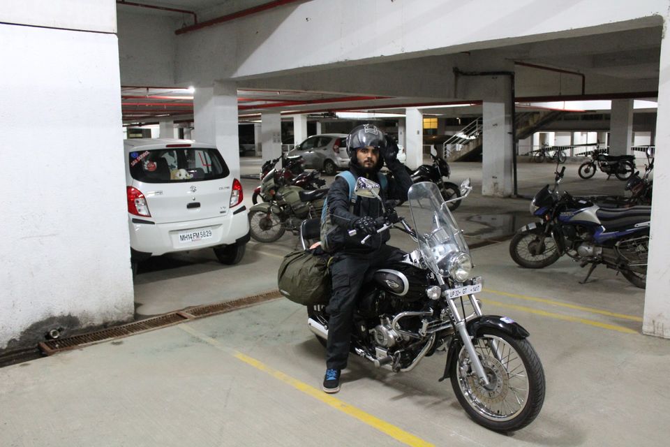 Photo of 2 > 4, traveling alone through Western India: Day 1, starting off by Kishore Singh Fartiyal