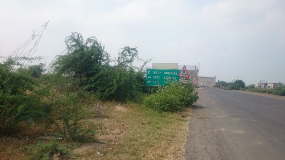 Photo of 2 > 4, traveling alone through Western India: Day 3, Lothal: the first city with a dockyard in India by Kishore Singh Fartiyal