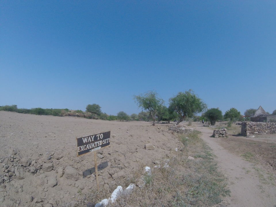Photo of 2 > 4, traveling alone through Western India: Day 4, Dholavira: Ruins of the lost civilization by Kishore Singh Fartiyal
