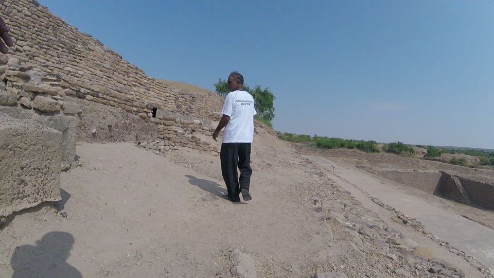 Photo of 2 > 4, traveling alone through Western India: Day 4, Dholavira: Ruins of the lost civilization by Kishore Singh Fartiyal