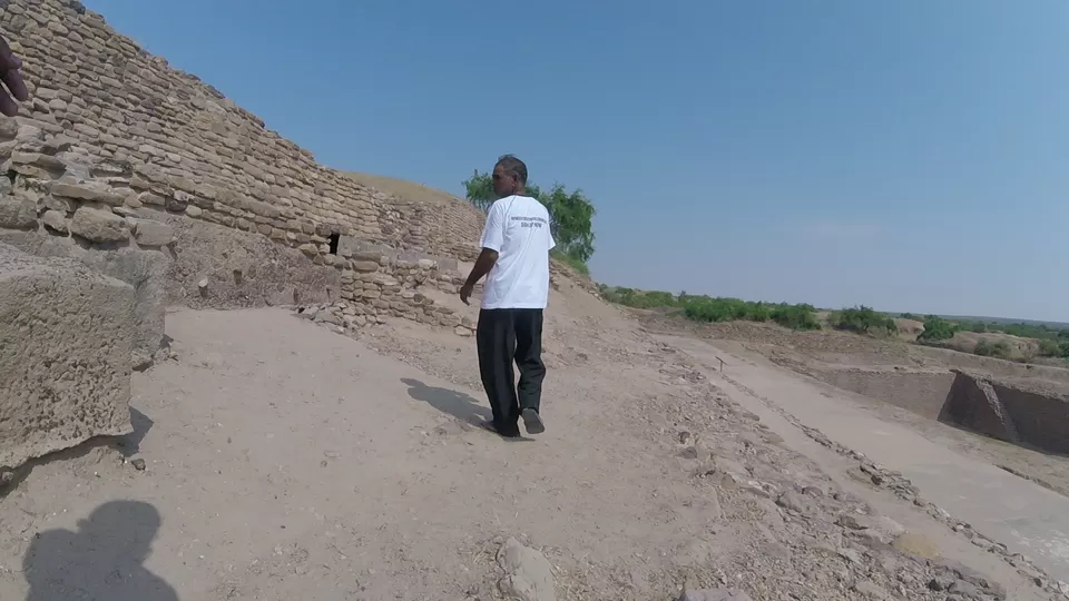 Photo of 2 > 4, traveling alone through Western India: Day 4, Dholavira: Ruins of the lost civilization by Kishore Singh Fartiyal