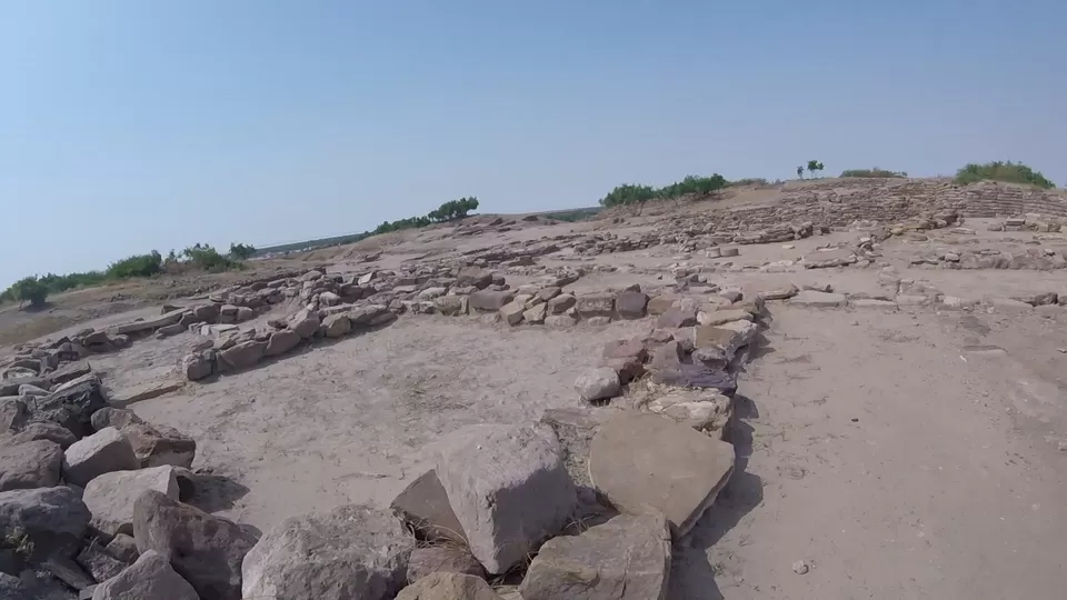 Photo of 2 > 4, traveling alone through Western India: Day 4, Dholavira: Ruins of the lost civilization by Kishore Singh Fartiyal