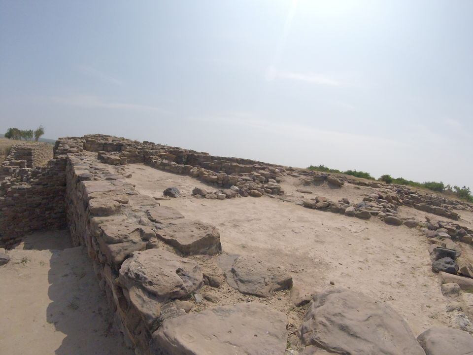 Photo of 2 > 4, traveling alone through Western India: Day 4, Dholavira: Ruins of the lost civilization by Kishore Singh Fartiyal