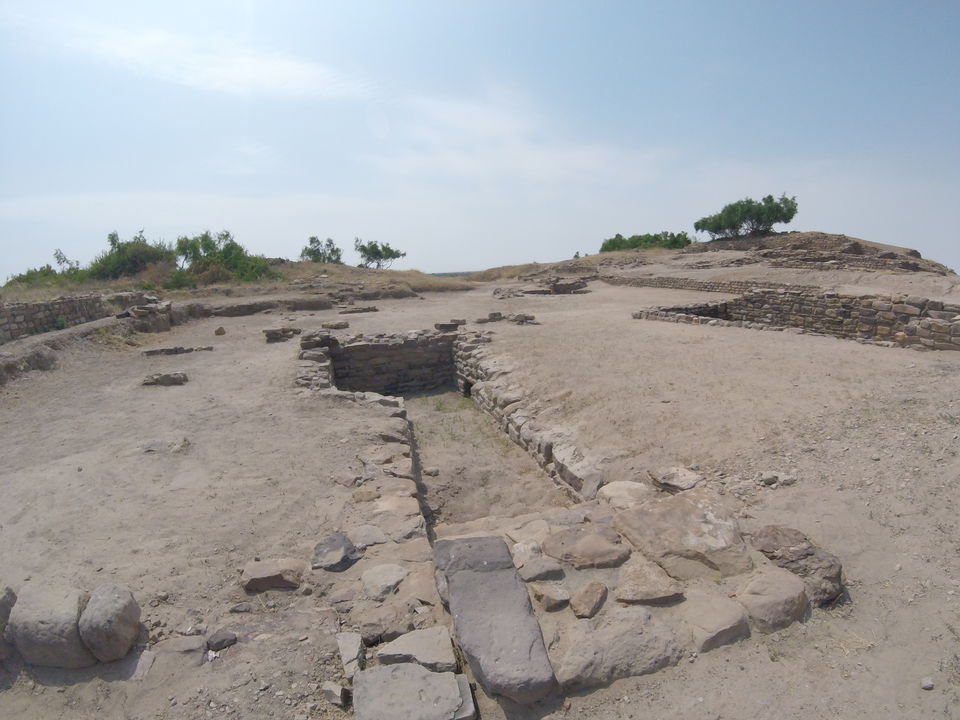 Photo of 2 > 4, traveling alone through Western India: Day 4, Dholavira: Ruins of the lost civilization by Kishore Singh Fartiyal