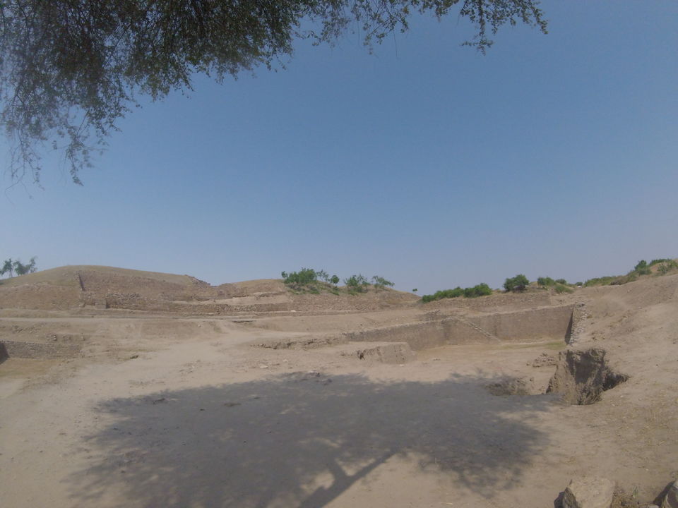 Photo of 2 > 4, traveling alone through Western India: Day 4, Dholavira: Ruins of the lost civilization by Kishore Singh Fartiyal