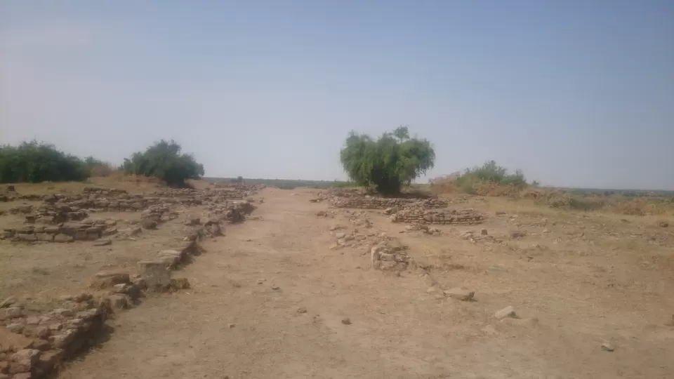 Photo of 2 > 4, traveling alone through Western India: Day 4, Dholavira: Ruins of the lost civilization by Kishore Singh Fartiyal