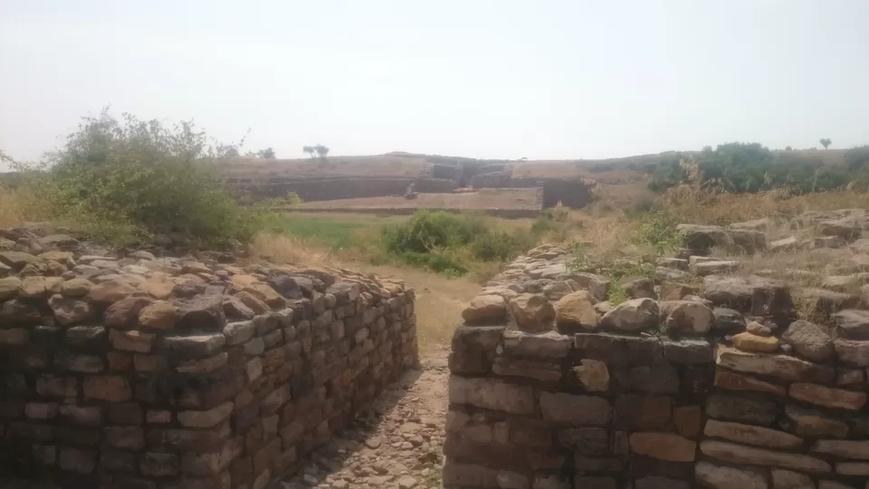 Photo of 2 > 4, traveling alone through Western India: Day 4, Dholavira: Ruins of the lost civilization by Kishore Singh Fartiyal