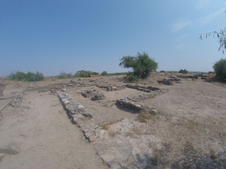 Photo of 2 > 4, traveling alone through Western India: Day 4, Dholavira: Ruins of the lost civilization by Kishore Singh Fartiyal