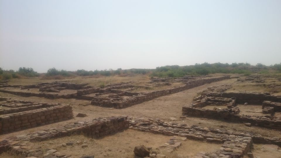 Photo of 2 > 4, traveling alone through Western India: Day 4, Dholavira: Ruins of the lost civilization by Kishore Singh Fartiyal