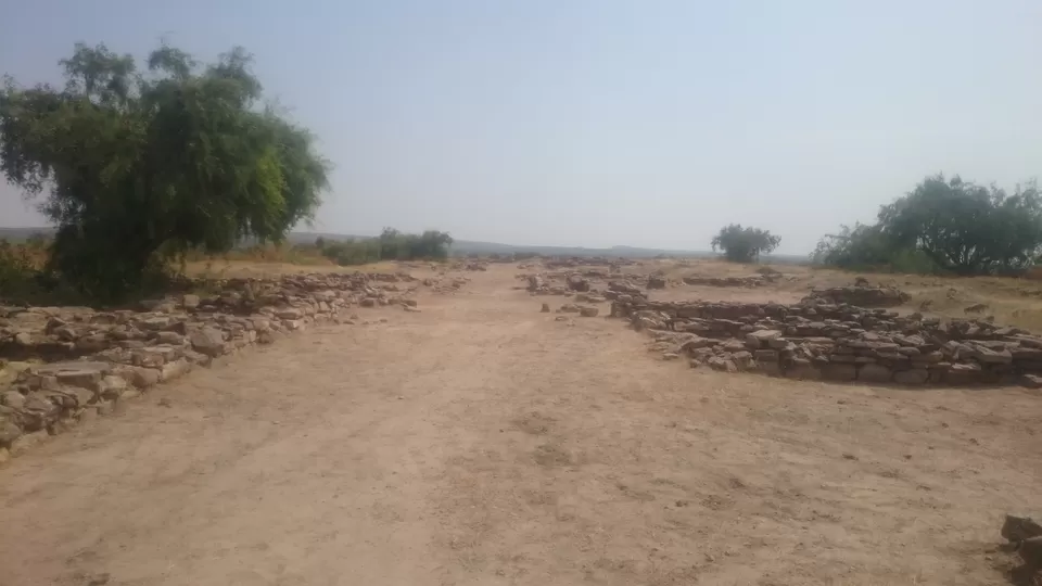 Photo of 2 > 4, traveling alone through Western India: Day 4, Dholavira: Ruins of the lost civilization by Kishore Singh Fartiyal