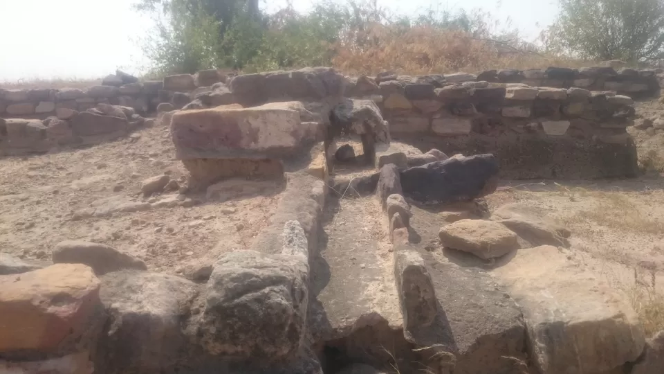 Photo of 2 > 4, traveling alone through Western India: Day 4, Dholavira: Ruins of the lost civilization by Kishore Singh Fartiyal