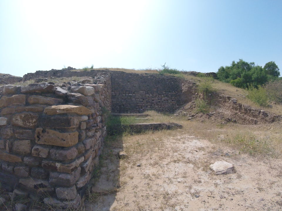 Photo of 2 > 4, traveling alone through Western India: Day 4, Dholavira: Ruins of the lost civilization by Kishore Singh Fartiyal