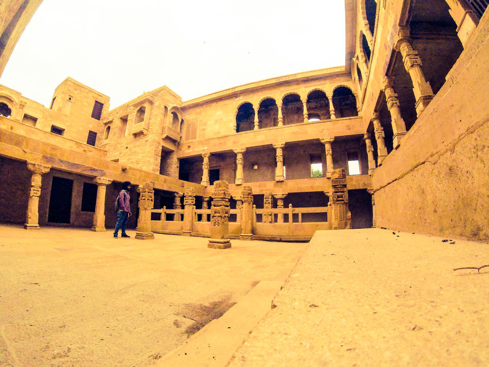 Photo of 2 > 4, traveling alone through Western India: Day 5, Jaisalmer: Golden city of India by Kishore Singh Fartiyal