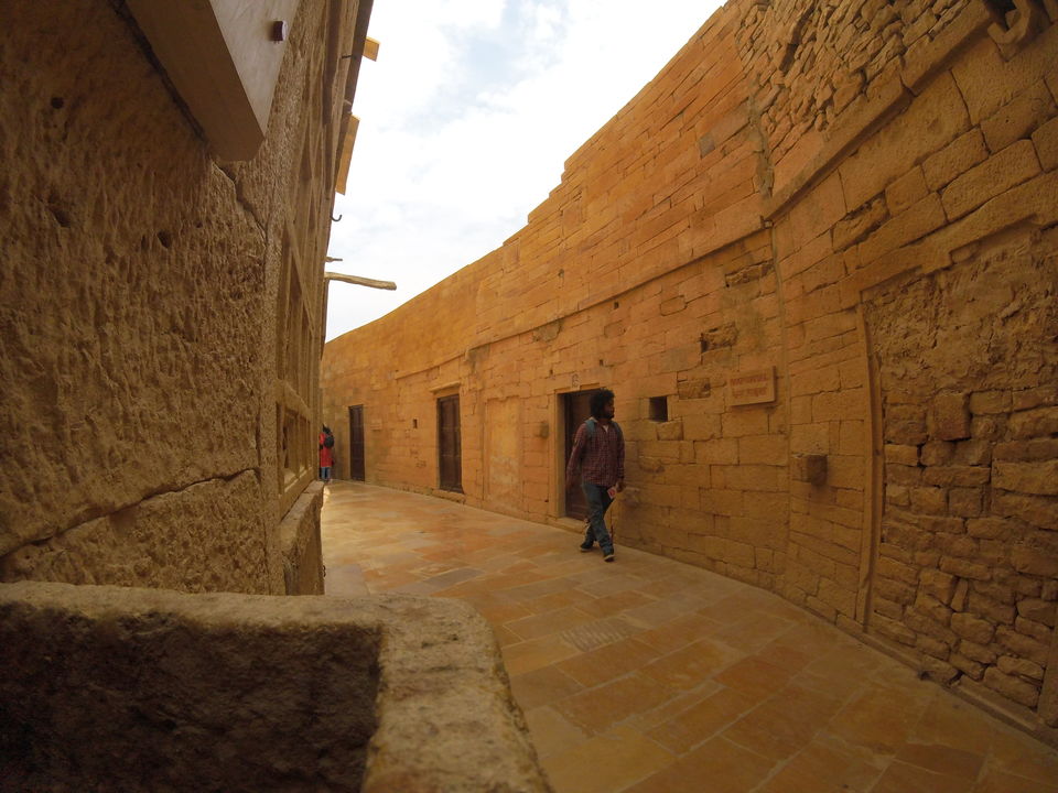 Photo of 2 > 4, traveling alone through Western India: Day 5, Jaisalmer: Golden city of India by Kishore Singh Fartiyal