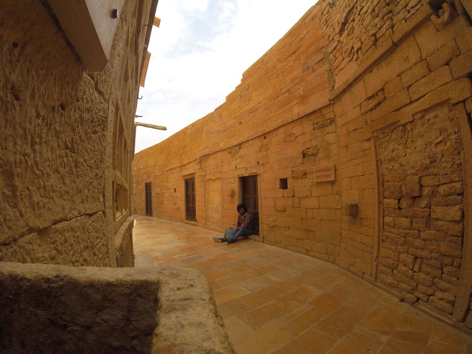 Photo of 2 > 4, traveling alone through Western India: Day 5, Jaisalmer: Golden city of India by Kishore Singh Fartiyal