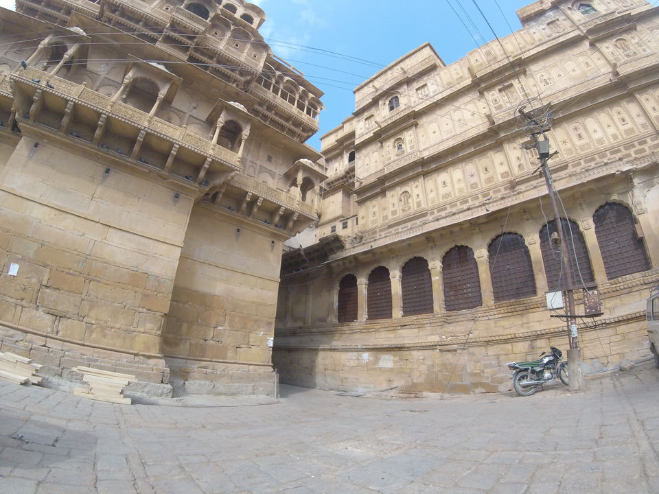 Photo of 2 > 4, traveling alone through Western India: Day 5, Jaisalmer: Golden city of India by Kishore Singh Fartiyal