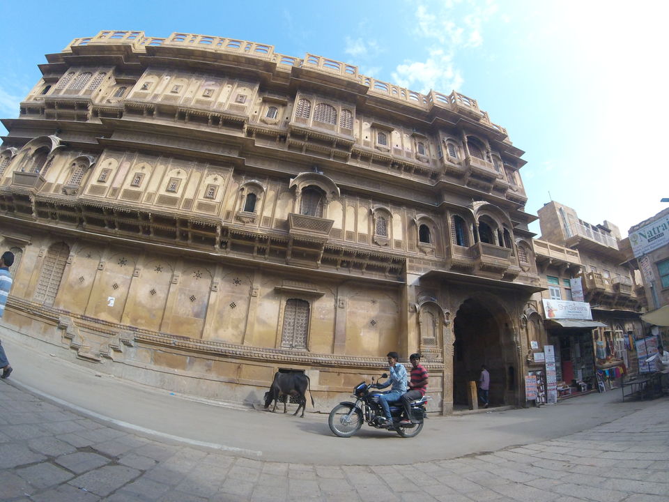 Photo of 2 > 4, traveling alone through Western India: Day 5, Jaisalmer: Golden city of India by Kishore Singh Fartiyal