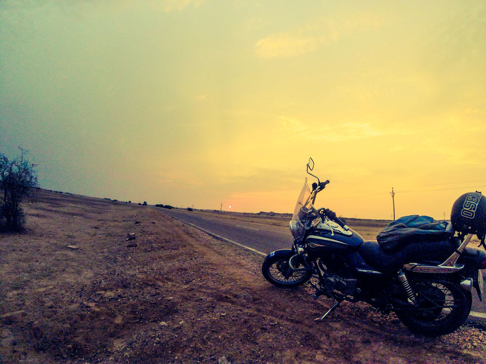 Photo of 2 > 4, traveling alone through Western India: Day 5, Jaisalmer: Golden city of India by Kishore Singh Fartiyal
