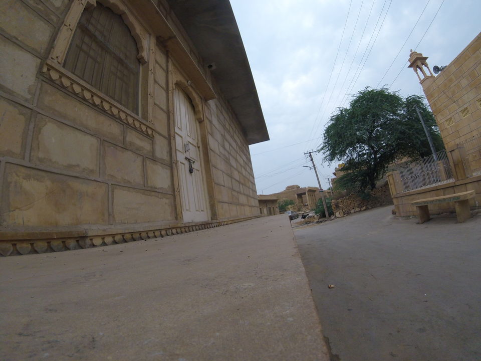 Photo of 2 > 4, traveling alone through Western India: Day 5, Jaisalmer: Golden city of India by Kishore Singh Fartiyal
