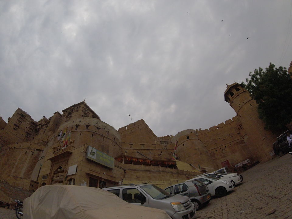 Photo of 2 > 4, traveling alone through Western India: Day 5, Jaisalmer: Golden city of India by Kishore Singh Fartiyal