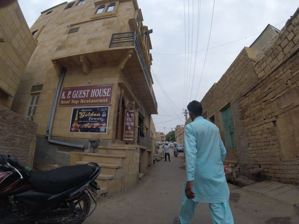 Photo of 2 > 4, traveling alone through Western India: Day 5, Jaisalmer: Golden city of India by Kishore Singh Fartiyal