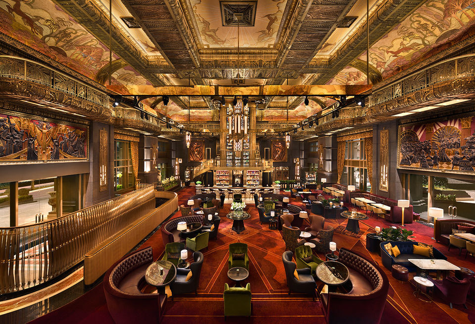 Photo of 7 Best Pubs in Singapore for a Stylish Night Out by Gunjan Upreti