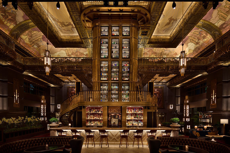 Photo of 7 Best Pubs in Singapore for a Stylish Night Out by Gunjan Upreti