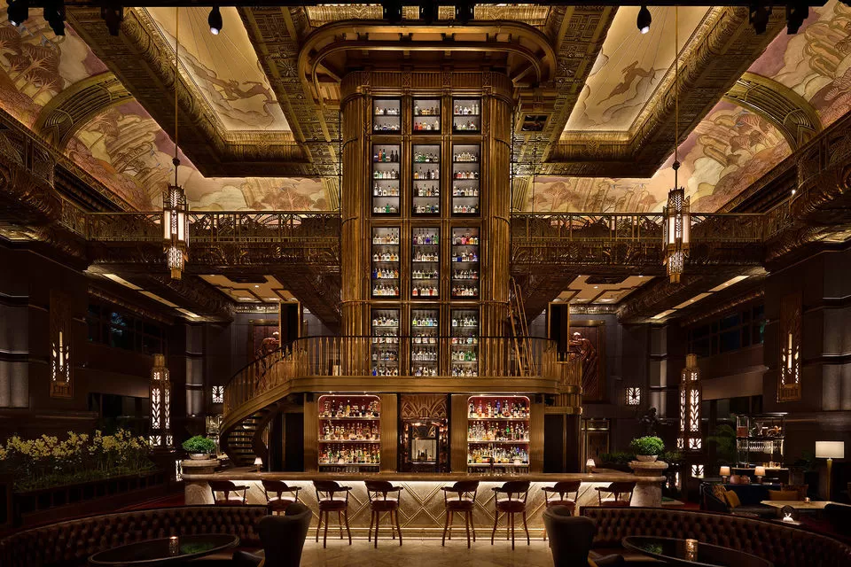 Photo of 7 Best Pubs in Singapore for a Stylish Night Out by Gunjan Upreti