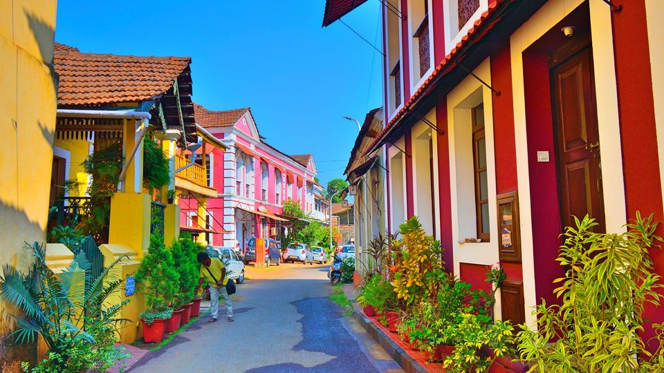 Photo of Lockdown In Goa From Tomorrow: Casinos, Hotels, Pubs To Remain Closed by Gunjan Upreti