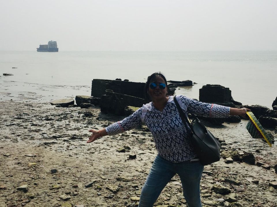 Photo of 3 girls, 2 days and a sneak peek into Historical, Colorful and Festive Kolkata! 8/29 by PURVI YADAV