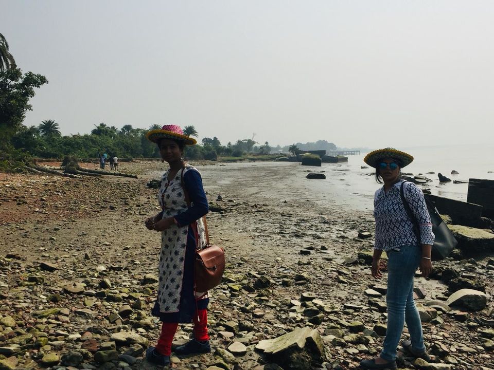 Photo of 3 girls, 2 days and a sneak peek into Historical, Colorful and Festive Kolkata! 11/29 by PURVI YADAV