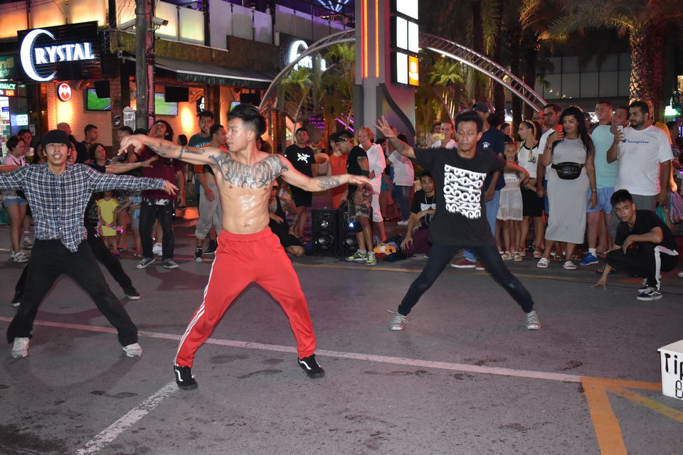 Photo of Phuket: Beach marathon, Island hopping and irrestible nightlife 10/13 by PURVI YADAV