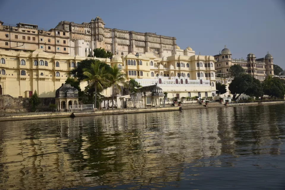 Photo of Lake Pichola, Pichola, Udaipur, Rajasthan by Author Poonam Chakraborty