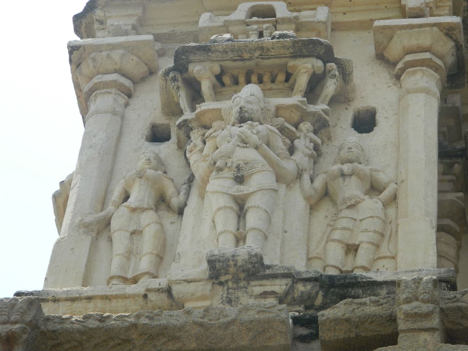 Photo of Don't Worry, Be Hampi ! 4/85 by Yashasvi Girdhar