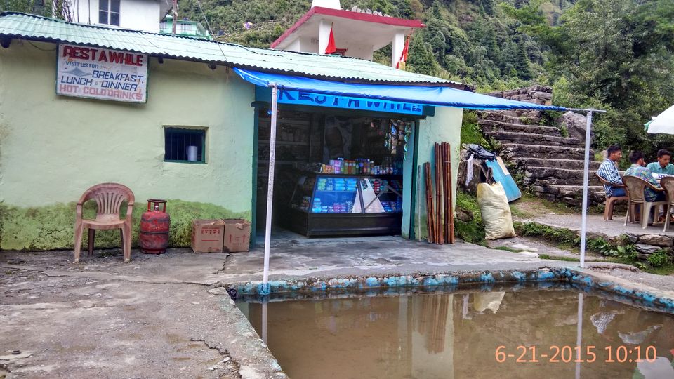 Photo of Trek to Triund: My story and a complete guide 4/36 by Yashasvi Girdhar