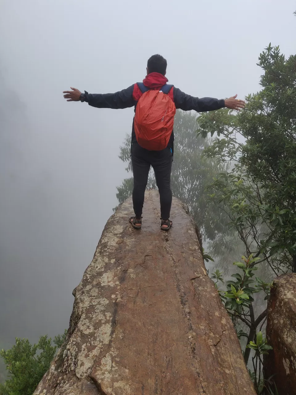 Photo of Dolphin Nose View Point, Dolphins nose Road, Alwarpet, Burliyar, Tamil Nadu, India by Mamtha Ramachandra