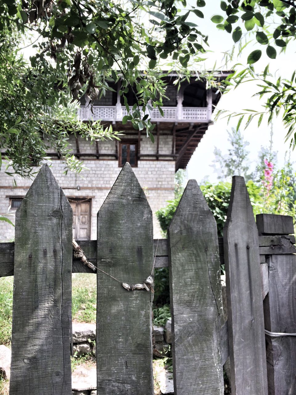Photo of This Hidden Village In Manali Is All Kinds Of Beautiful 6/16 by Mahima Agarwal