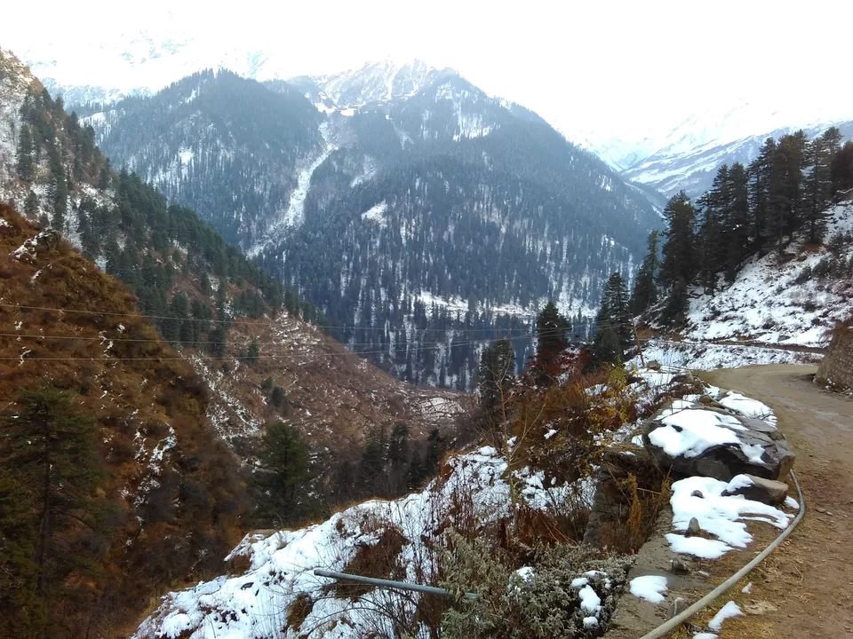 Photo of Tosh, Himachal Pradesh, India by Prateek Singh