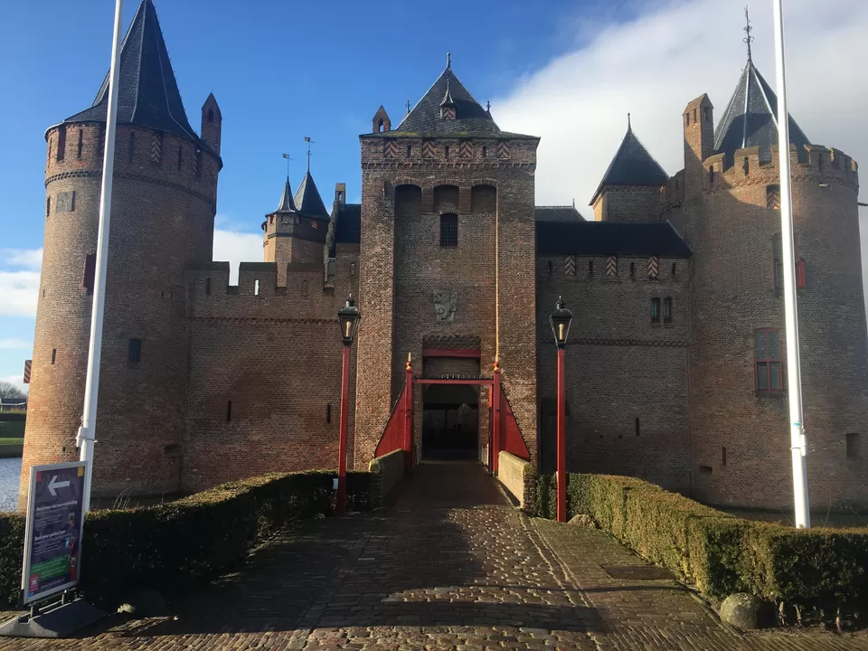 Photo of Muiderslot, Camera Obscurastraat, Amersfoort, Netherlands by Spandan Pathak