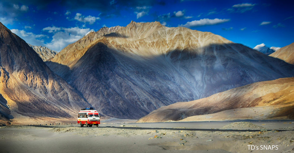 Photo of 5 Reasons Why You Should Ditch The Flight And Take a Roadtrip From Jammu To Srinagar 3/4 by Nilanjana Dutta