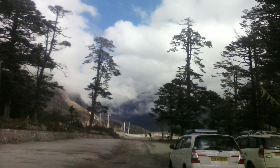 Photo of Destination: Gurudongmar lake, Yumthang valley and Zero point 7/12 by Hopping With Shree