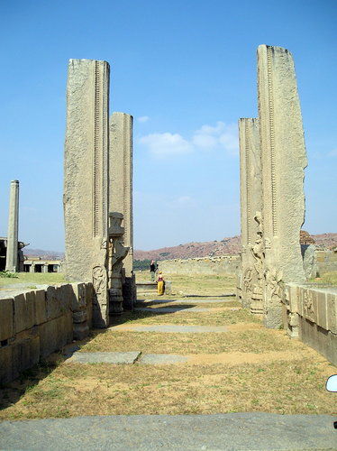 Photo of Vitthala Temple, Nimbapura, Karnataka, India by Harini Sridharan